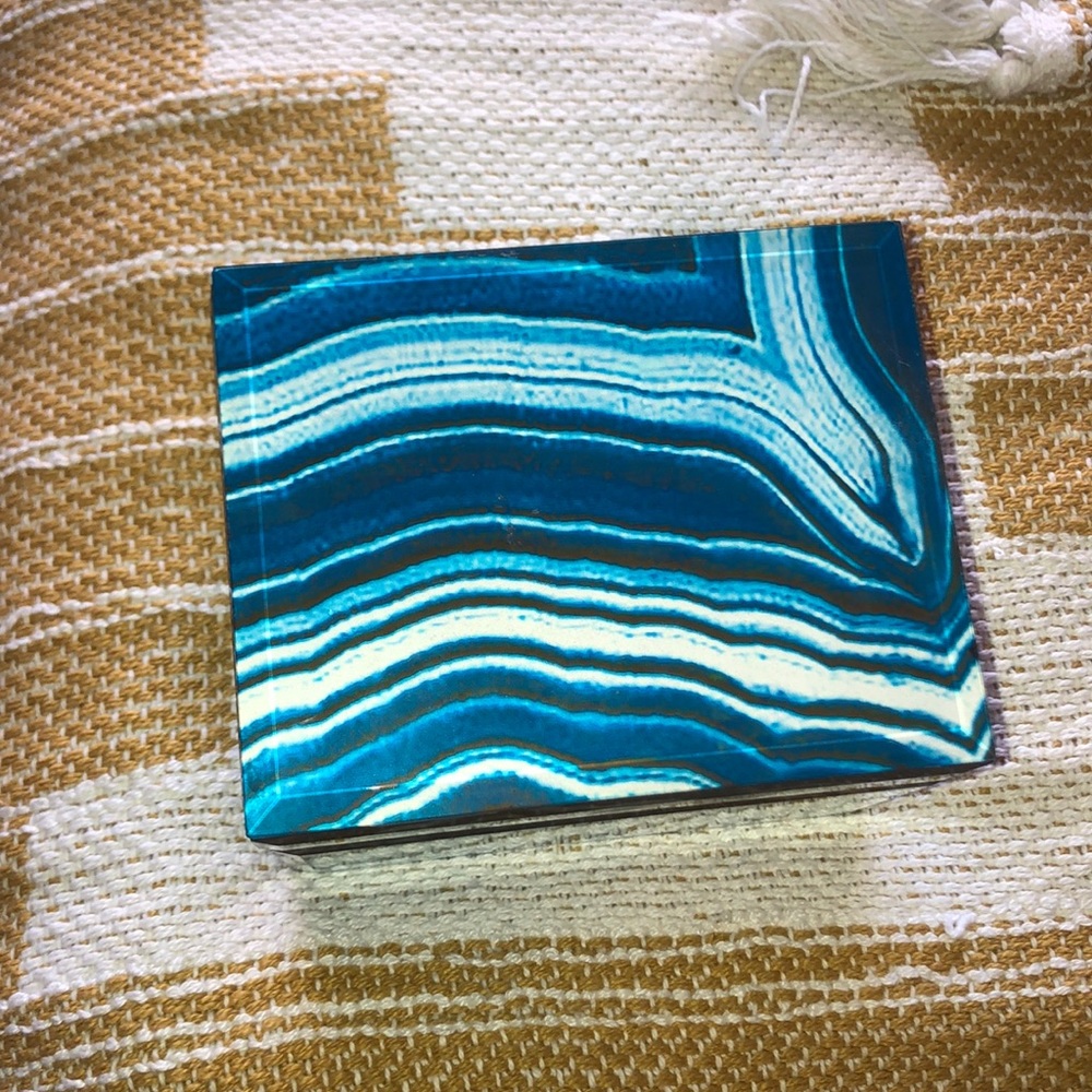 Abstract decorative box